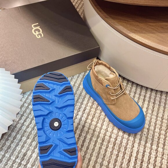 UGG snow boots - Picture 2 of 9